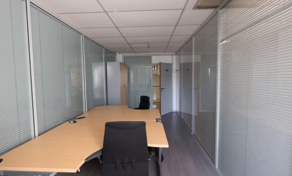 coworking-bureau-ferme-antony-urbidesk-skzh.webp
