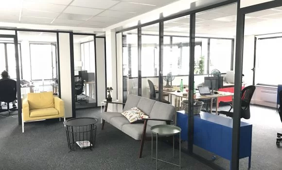 coworking-bureau-ferme-paris-urbidesk-9xym.webp