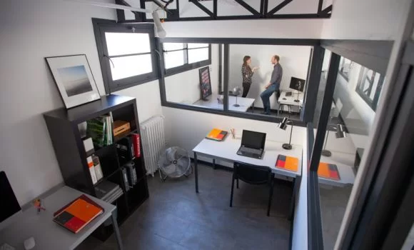 coworking-bureau-ferme-paris-urbidesk-jofy.webp