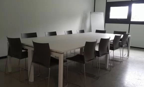 coworking-bureau-ferme-pau-urbidesk-6zj9.webp