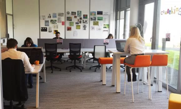 coworking-open-space-colombelles-urbidesk-9t-g.webp