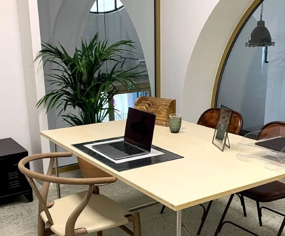 Location bureau à partager à Bastia