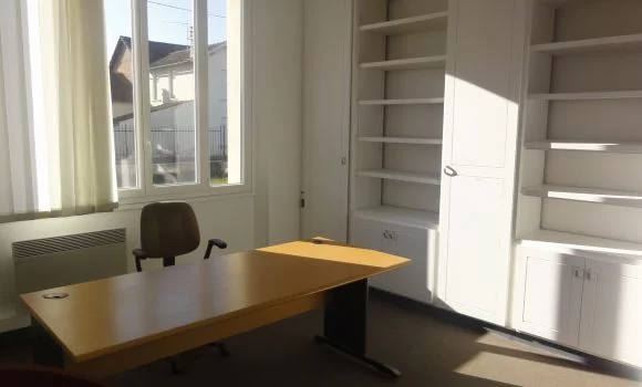 Location bureau à partager à Bazet