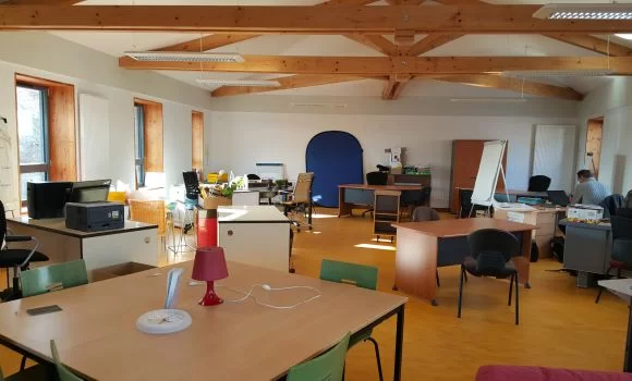 Location open space à Forcalquier