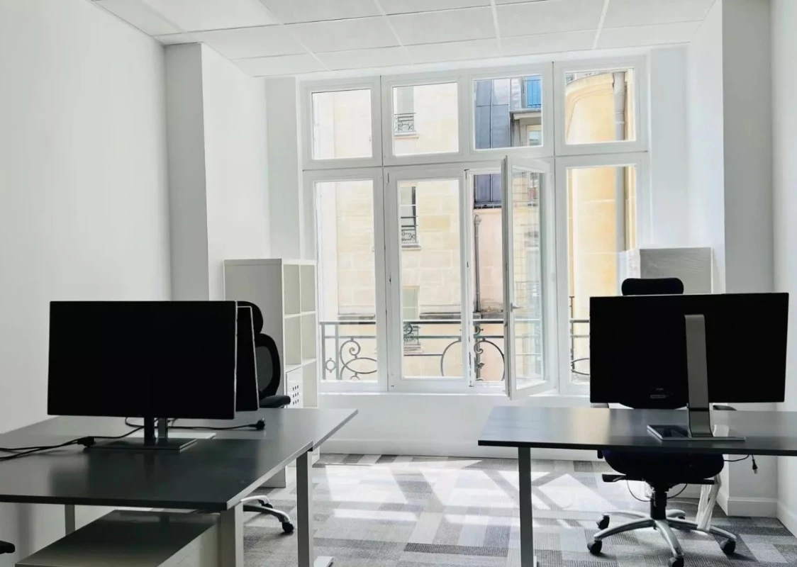 Location bureau à partager à Paris 8e Arrondissement