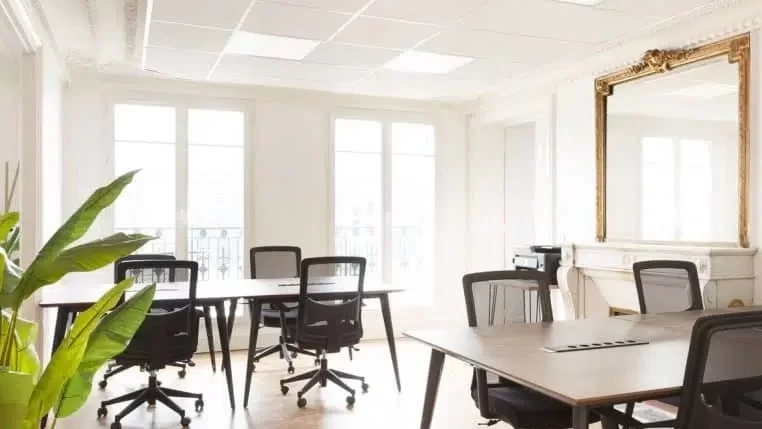 Location Plateau à Paris 9e Arrondissement