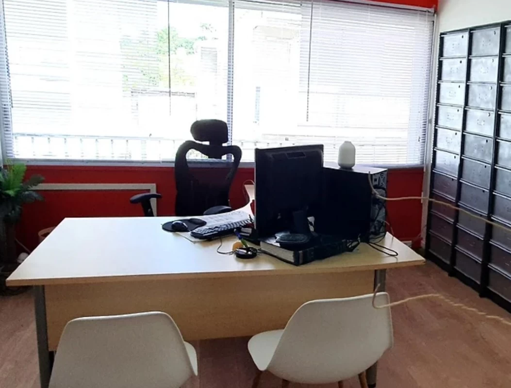 Location bureau à partager à Pointe à Pitre