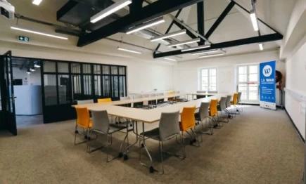 Salle de réunion  idéal pour votre activité professionnelle à Bergerac