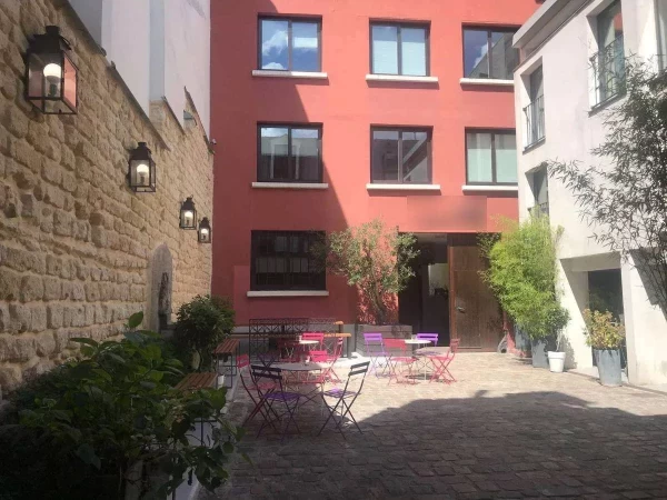 Bureau fermé  idéal pour votre activité professionnelle à Clichy