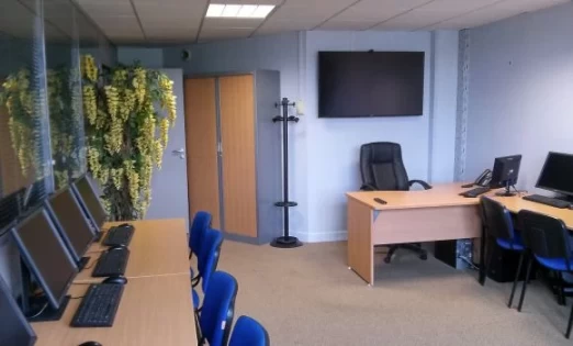 Bureau fermé  idéal pour votre activité professionnelle à Courcouronnes