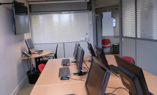 Bureau fermé  idéal pour votre activité professionnelle à Courcouronnes
