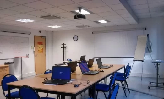Bureau fermé  idéal pour votre activité professionnelle à Courcouronnes