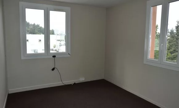 Bureau fermé  idéal pour votre activité professionnelle à Gémenos