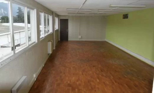 Bureau fermé  idéal pour votre activité professionnelle à Gémenos