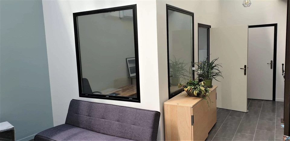 Bureau fermé  idéal pour votre activité professionnelle à Ivry-sur-Seine