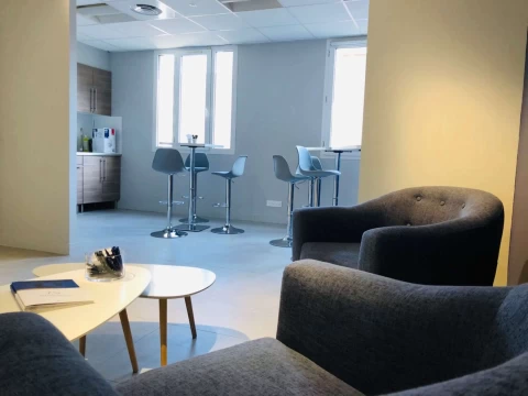 Bureau fermé  idéal pour votre activité professionnelle à Marseille