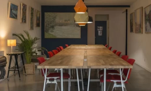 Salle de réunion  idéal pour votre activité professionnelle à Narbonne