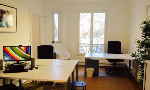 Bureau fermé  idéal pour votre activité professionnelle à Paris