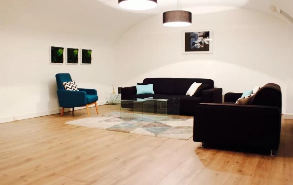 Bureau fermé  idéal pour votre activité professionnelle à Paris