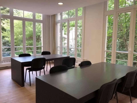 Bureau fermé  idéal pour votre activité professionnelle à Paris