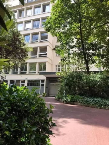 Bureau fermé  idéal pour votre activité professionnelle à Paris