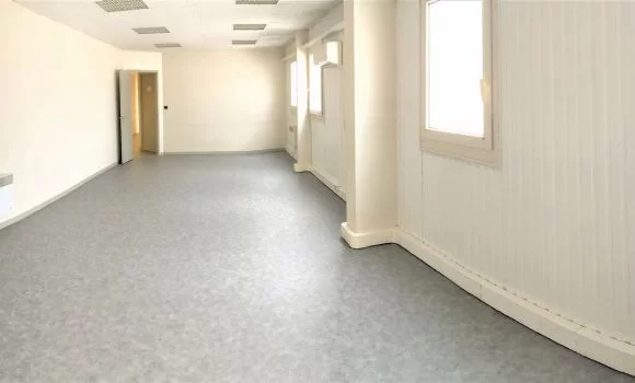 Bureau fermé  idéal pour votre activité professionnelle à Rillieux-la-Pape