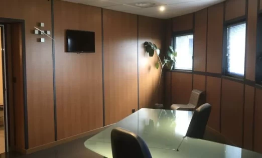 Bureau fermé  idéal pour votre activité professionnelle à Saint-Jean-de-la-Ruelle