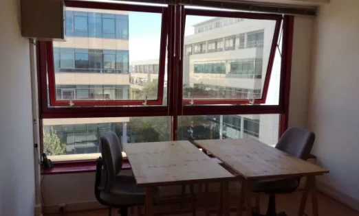 Bureau fermé  idéal pour votre activité professionnelle à Saint-Ouen