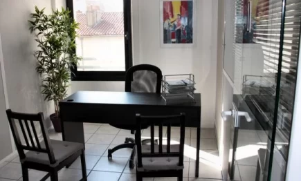 Bureau fermé  idéal pour votre activité professionnelle à Toulon