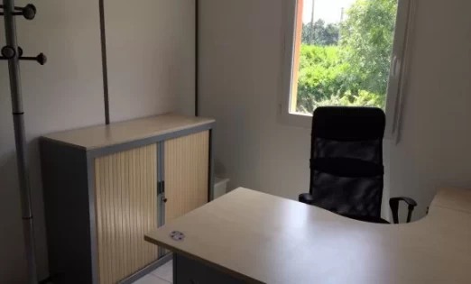 Bureau fermé  idéal pour votre activité professionnelle à Toussieu