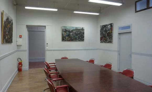 Bureau fermé  idéal pour votre activité professionnelle à Vaulx-en-Velin