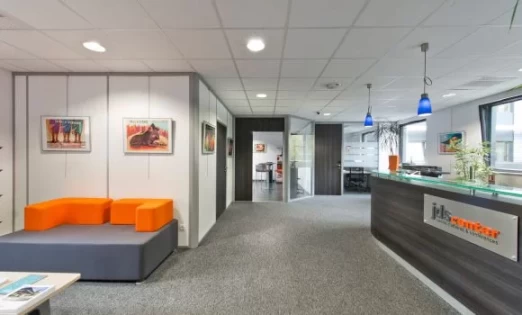 Bureau fermé  idéal pour votre activité professionnelle à Vienne