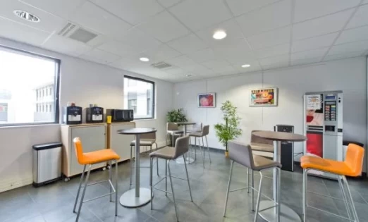 Bureau fermé  idéal pour votre activité professionnelle à Vienne