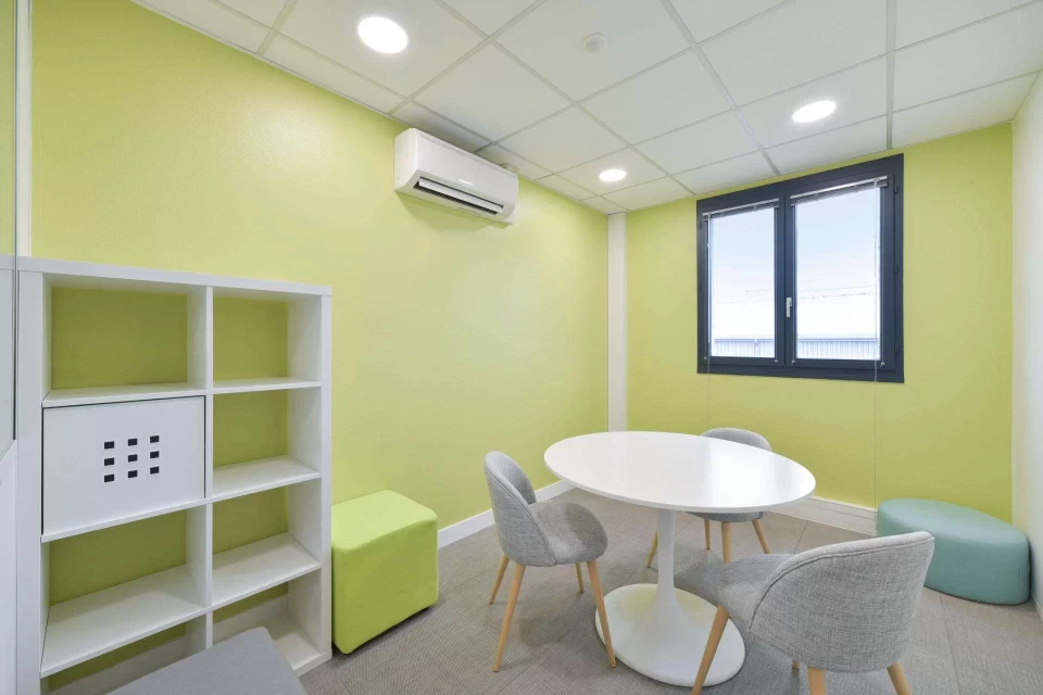 Bureau fermé  idéal pour votre activité professionnelle à Chassieu