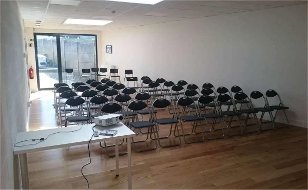 Salle de réunion  idéal pour votre activité professionnelle à Tournai