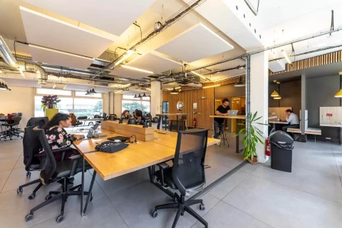 Bureau fermé  idéal pour votre activité professionnelle à Issy-les-Moulineaux