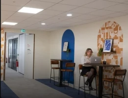 Plateau privé  idéal pour votre activité professionnelle à Paris 18e Arrondissement