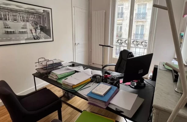 Bureau fermé  idéal pour votre activité professionnelle à Paris