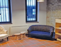 Salle de réunion  idéal pour votre activité professionnelle à Ayguesvives