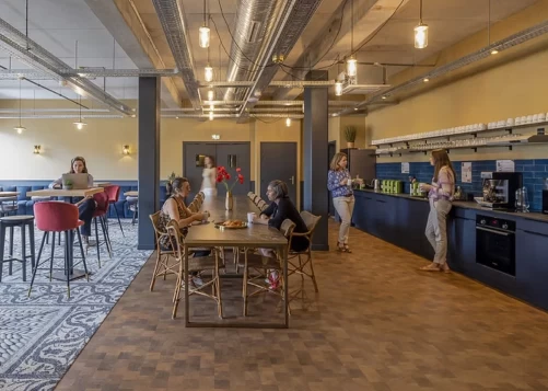Bureau fermé  idéal pour votre activité professionnelle à Bayonne