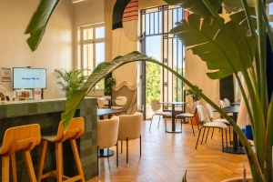 Bureau fermé  idéal pour votre activité professionnelle à Biarritz