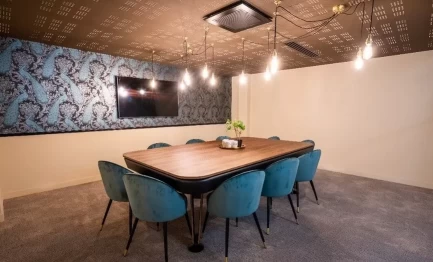 Bureau fermé  idéal pour votre activité professionnelle à Bordeaux