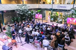Salle de réunion  idéal pour votre activité professionnelle à Bordeaux