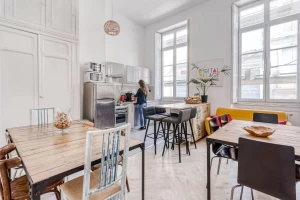 Bureau fermé  idéal pour votre activité professionnelle à Bordeaux