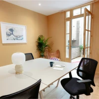 Bureau fermé  idéal pour votre activité professionnelle à Bordeaux