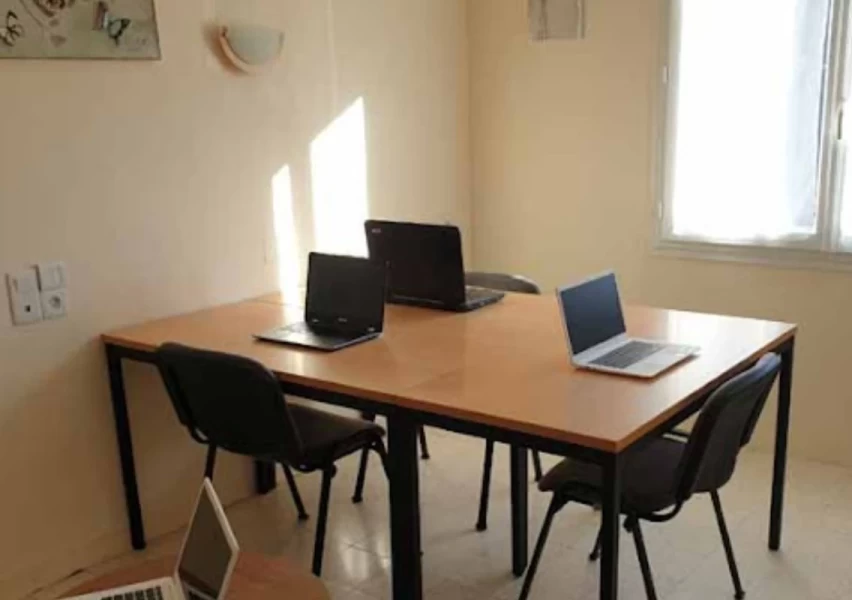 Salle de réunion  idéal pour votre activité professionnelle à Brignoles