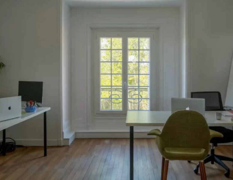 Bureau fermé  idéal pour votre activité professionnelle à Carrières-sous-Poissy