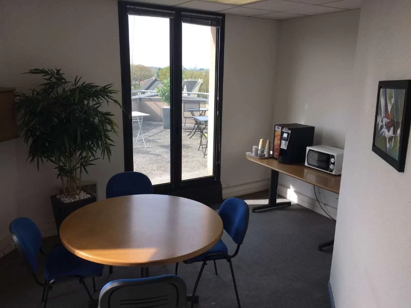 Bureau fermé  idéal pour votre activité professionnelle à Chantepie
