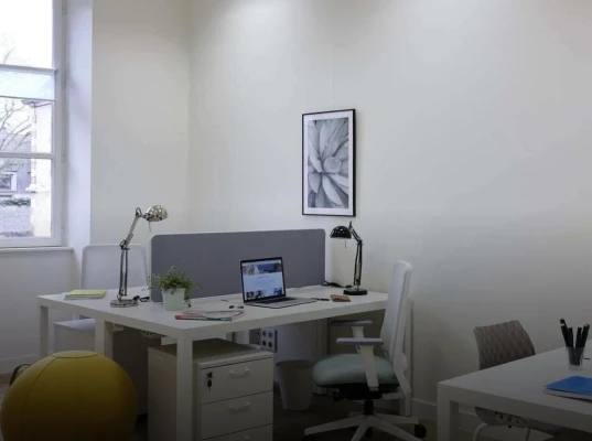 Bureau fermé  idéal pour votre activité professionnelle à Chartres