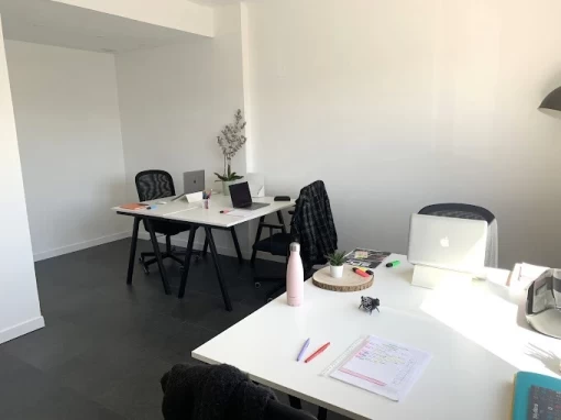Salle de réunion  idéal pour votre activité professionnelle à Clermont-Ferrand